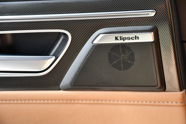 2027 INFINITI QX80 Luxe 4WD