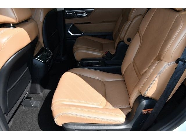 2027 INFINITI QX80 Luxe 4WD