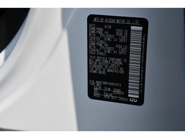 2027 INFINITI QX80 Luxe 4WD