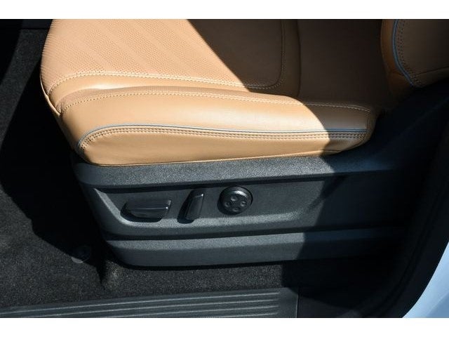 2027 INFINITI QX80 Luxe 4WD