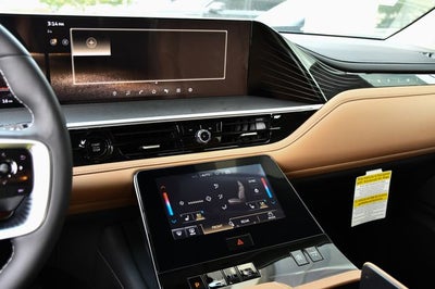 2027 INFINITI QX80 Luxe 4WD