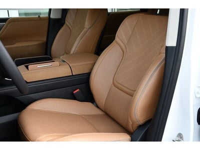 2027 INFINITI QX80 Luxe 4WD