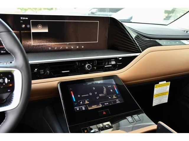 2027 INFINITI QX80 Luxe 4WD