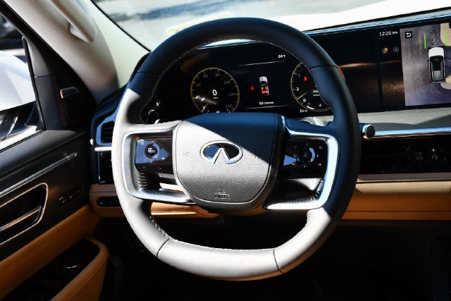 2027 INFINITI QX80 Luxe 4WD