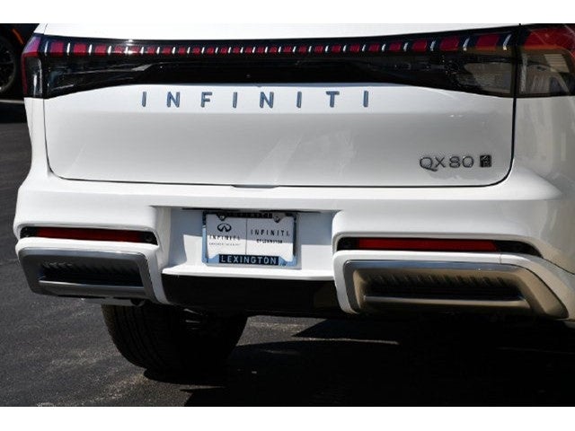 2027 INFINITI QX80 Luxe 4WD