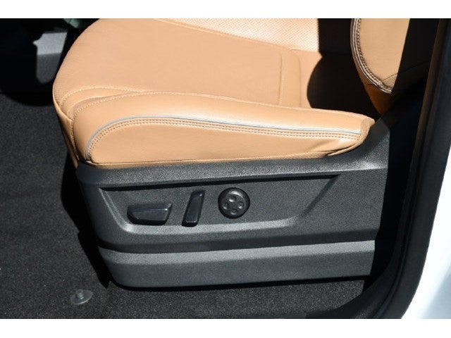2027 INFINITI QX80 Luxe 4WD