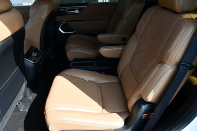 2027 INFINITI QX80 Luxe 4WD