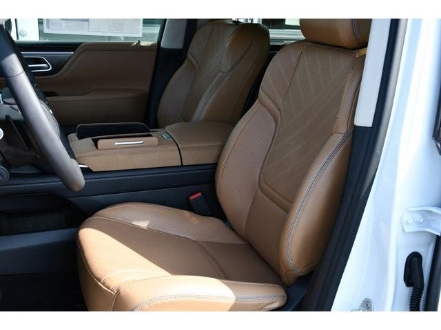 2027 INFINITI QX80 Luxe 4WD