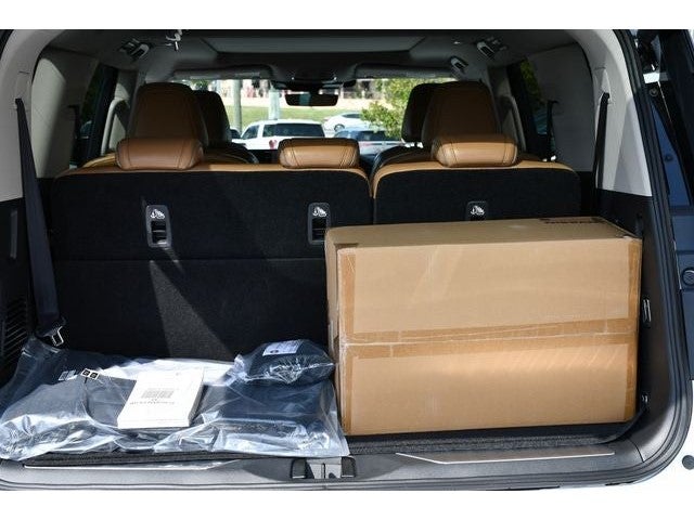 2027 INFINITI QX80 Luxe 4WD