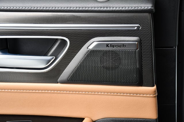 2027 INFINITI QX80 Luxe 4WD