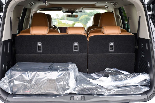 2027 INFINITI QX80 Luxe 4WD