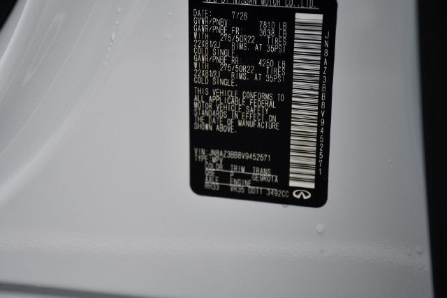 2027 INFINITI QX80 Luxe 4WD