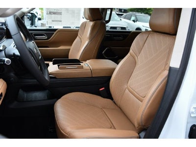 2027 INFINITI QX80 Luxe 4WD