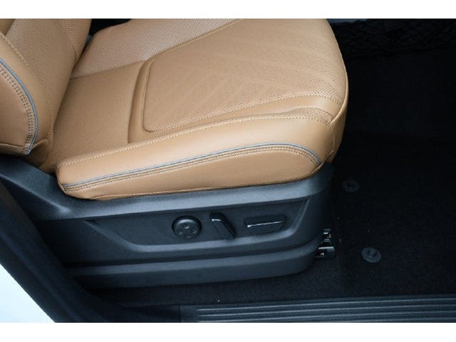 2027 INFINITI QX80 Luxe 4WD