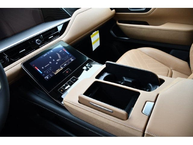 2027 INFINITI QX80 Luxe 4WD