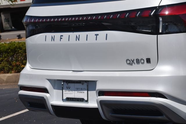 2026 INFINITI QX80 Luxe 4WD