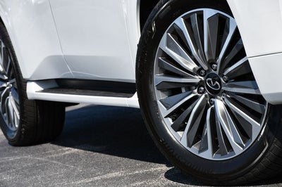 2027 INFINITI QX80 Luxe 4WD