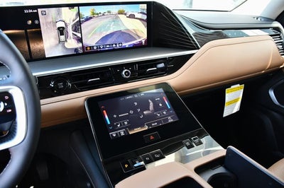 2027 INFINITI QX80 Luxe 4WD
