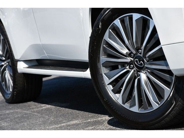 2027 INFINITI QX80 Luxe 4WD