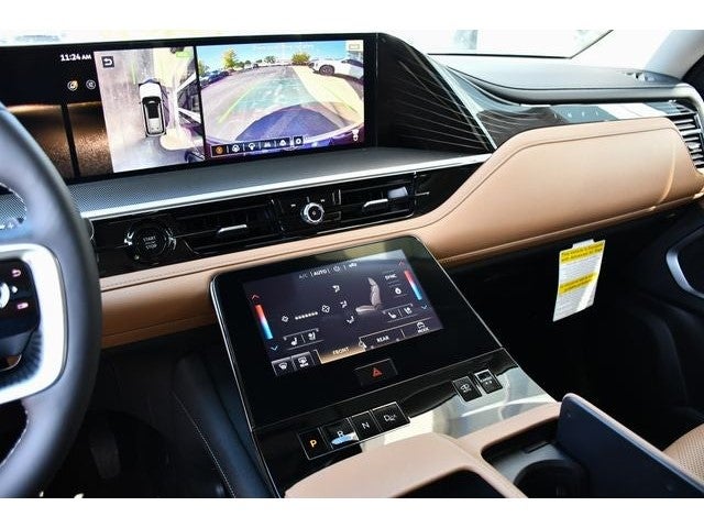 2027 INFINITI QX80 Luxe 4WD