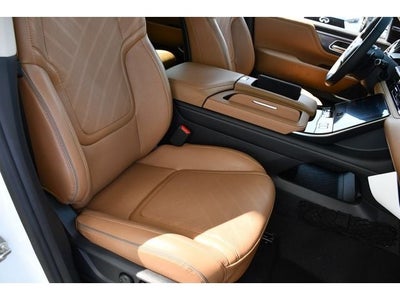 2027 INFINITI QX80 Luxe 4WD
