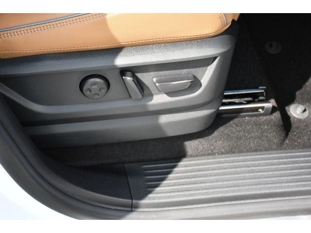 2027 INFINITI QX80 Luxe 4WD