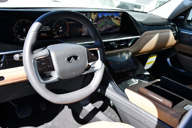 2027 INFINITI QX80 Luxe 4WD