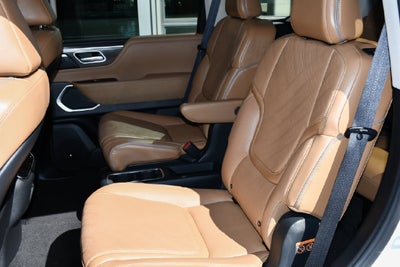 2027 INFINITI QX80 Luxe 4WD