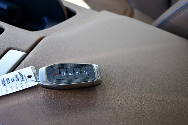 2027 INFINITI QX80 Luxe 4WD
