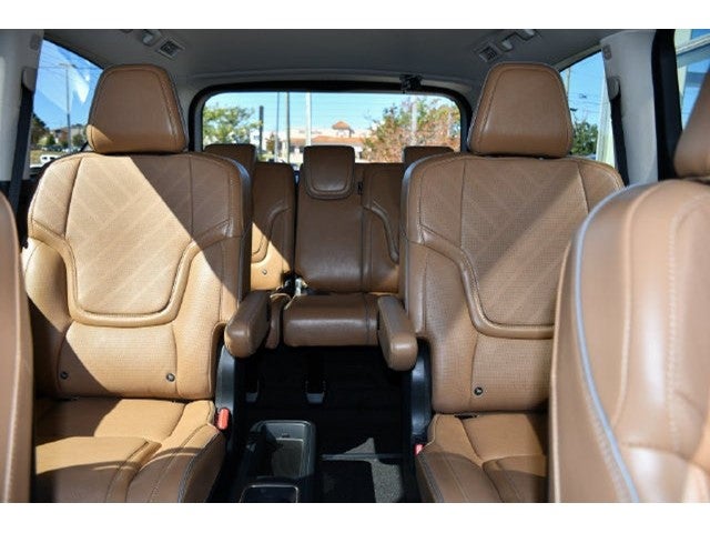 2027 INFINITI QX80 Luxe 4WD