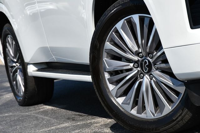 2025 INFINITI QX80 Luxe 4WD