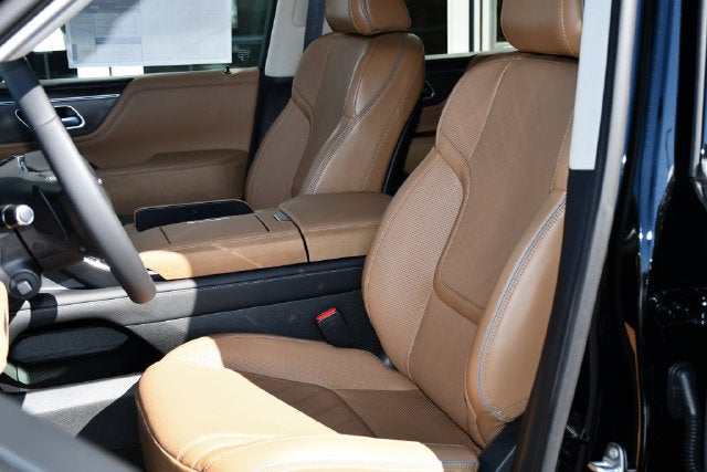 2027 INFINITI QX80 Luxe 4WD