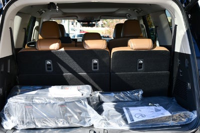 2027 INFINITI QX80 Luxe 4WD