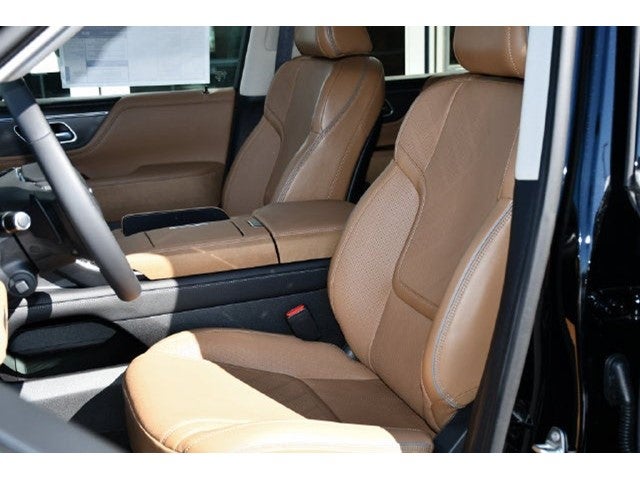 2027 INFINITI QX80 Luxe 4WD