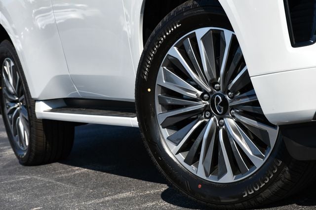 2027 INFINITI QX80 Luxe 4WD