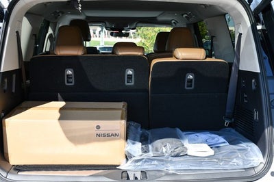 2027 INFINITI QX80 Luxe 4WD