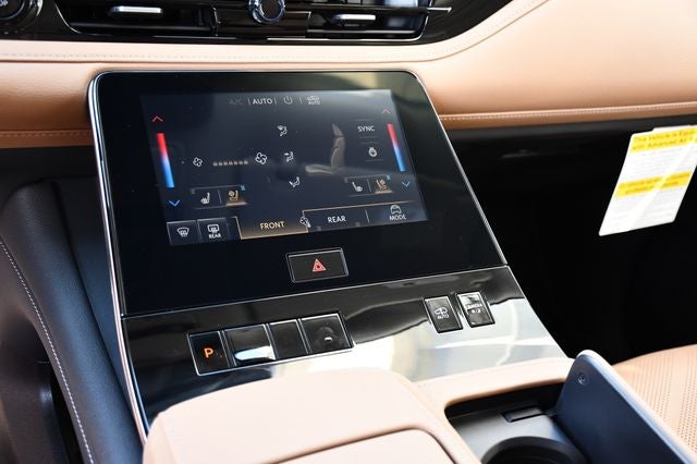 2027 INFINITI QX80 Luxe 4WD