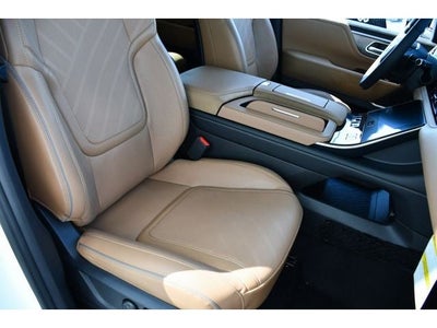 2027 INFINITI QX80 Luxe 4WD