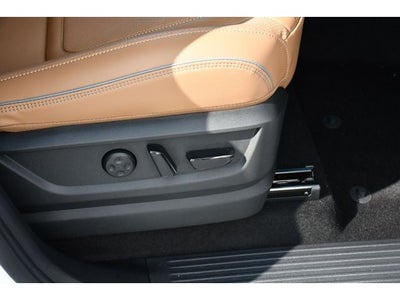 2027 INFINITI QX80 Luxe 4WD