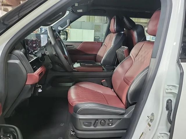 JN8AZ3CC9S9600455