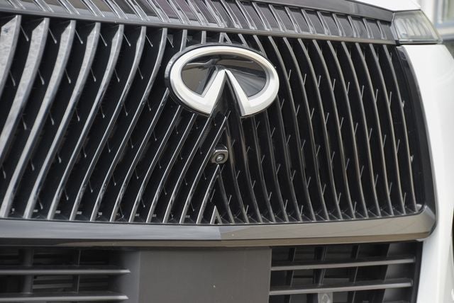 2025 INFINITI QX80 Sensory 4WD