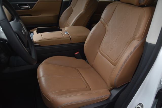 2025 INFINITI QX80 Sensory 4WD