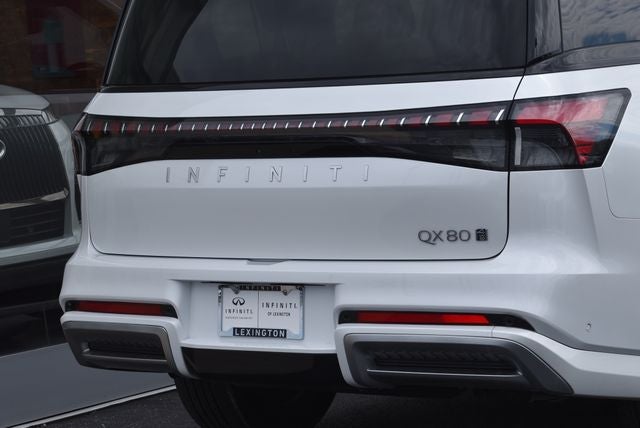 2025 INFINITI QX80 Sensory 4WD