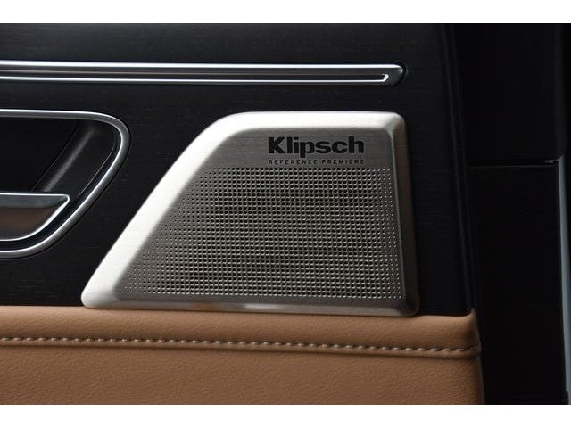 2025 INFINITI QX80 Sensory 4WD