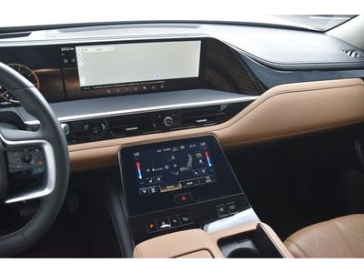 2025 INFINITI QX80 Sensory 4WD