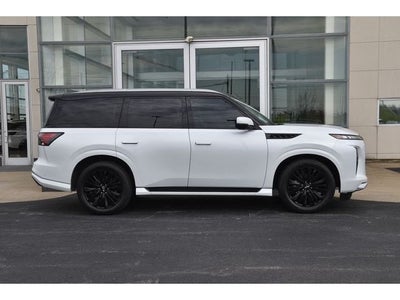 2025 INFINITI QX80 Sensory 4WD