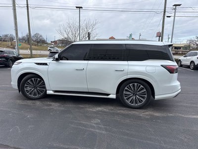 2025 INFINITI QX80 Sensory 4WD