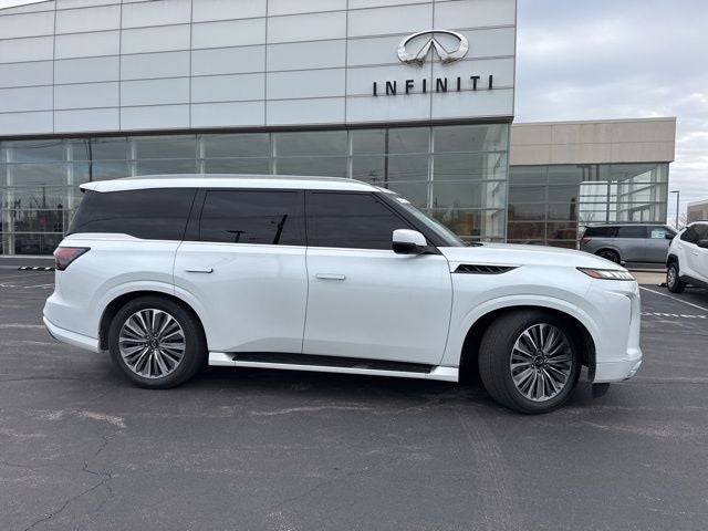 2025 INFINITI QX80 Sensory 4WD