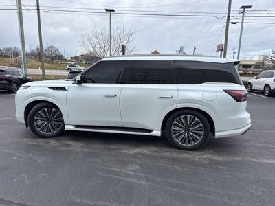 2025 INFINITI QX80 Sensory 4WD