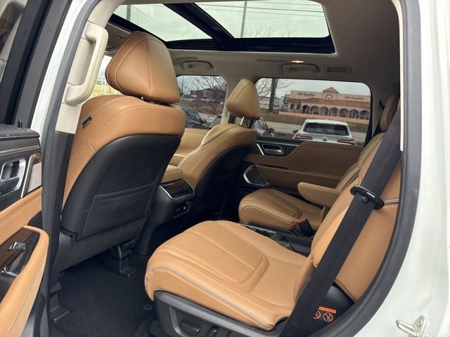 2025 INFINITI QX80 Sensory 4WD